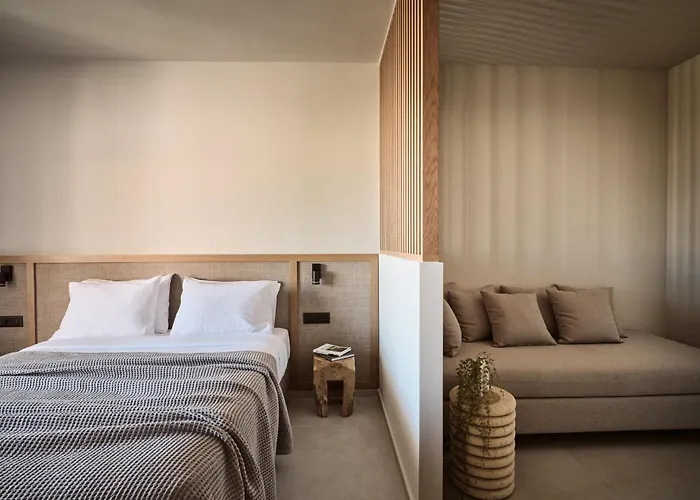 Alamis Hotel & Apartments
